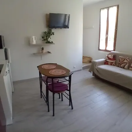 Apartment Centre-ville Uzes